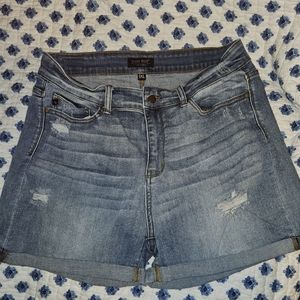 Judy Blue 1X shorts